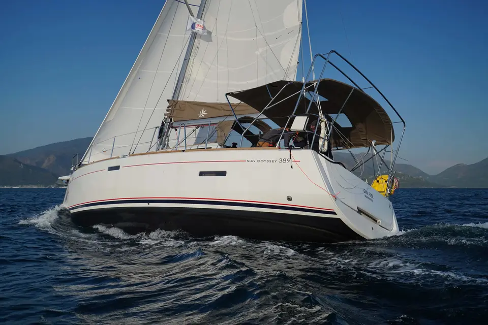 Sun Odyssey 389