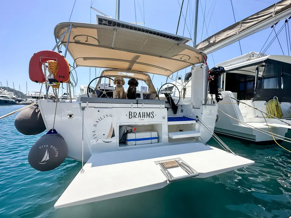 Dufour 430