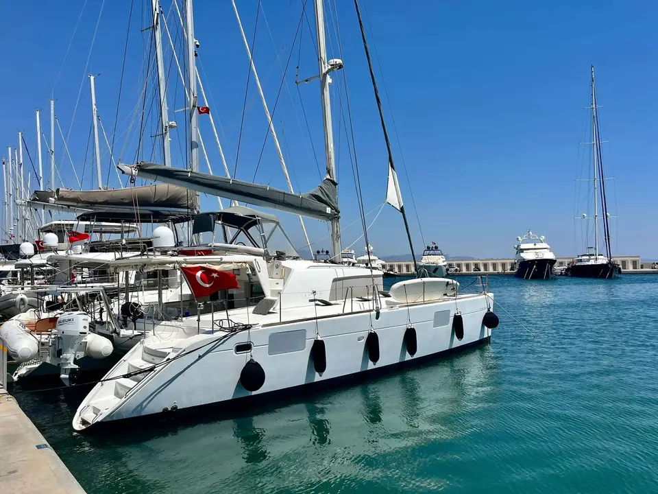 Lagoon 440