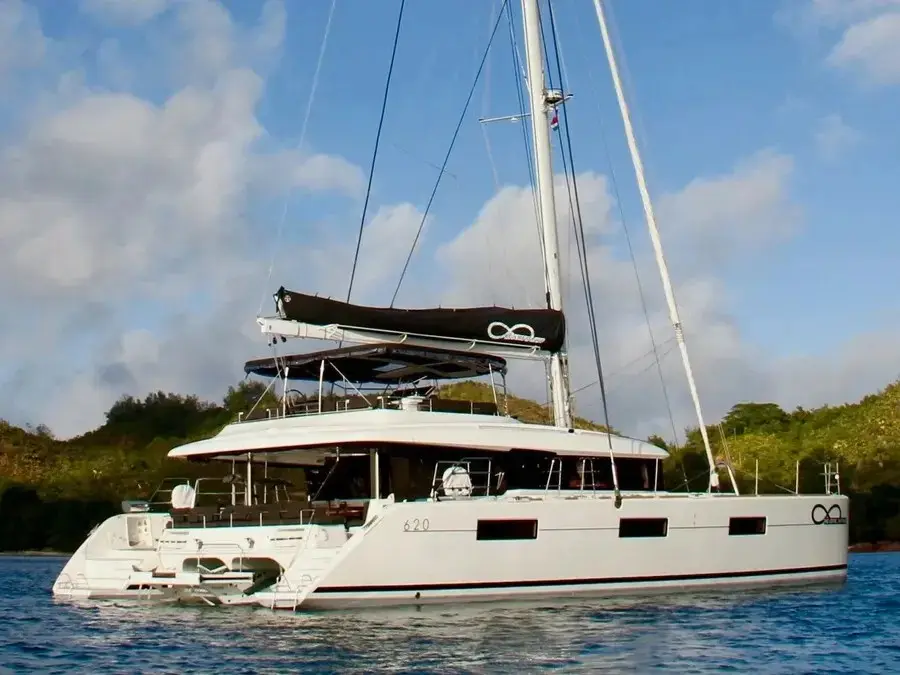 Lagoon 620