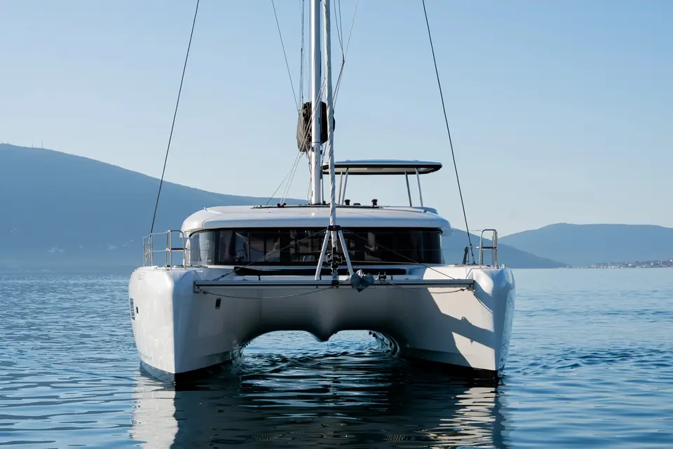 Lagoon 42