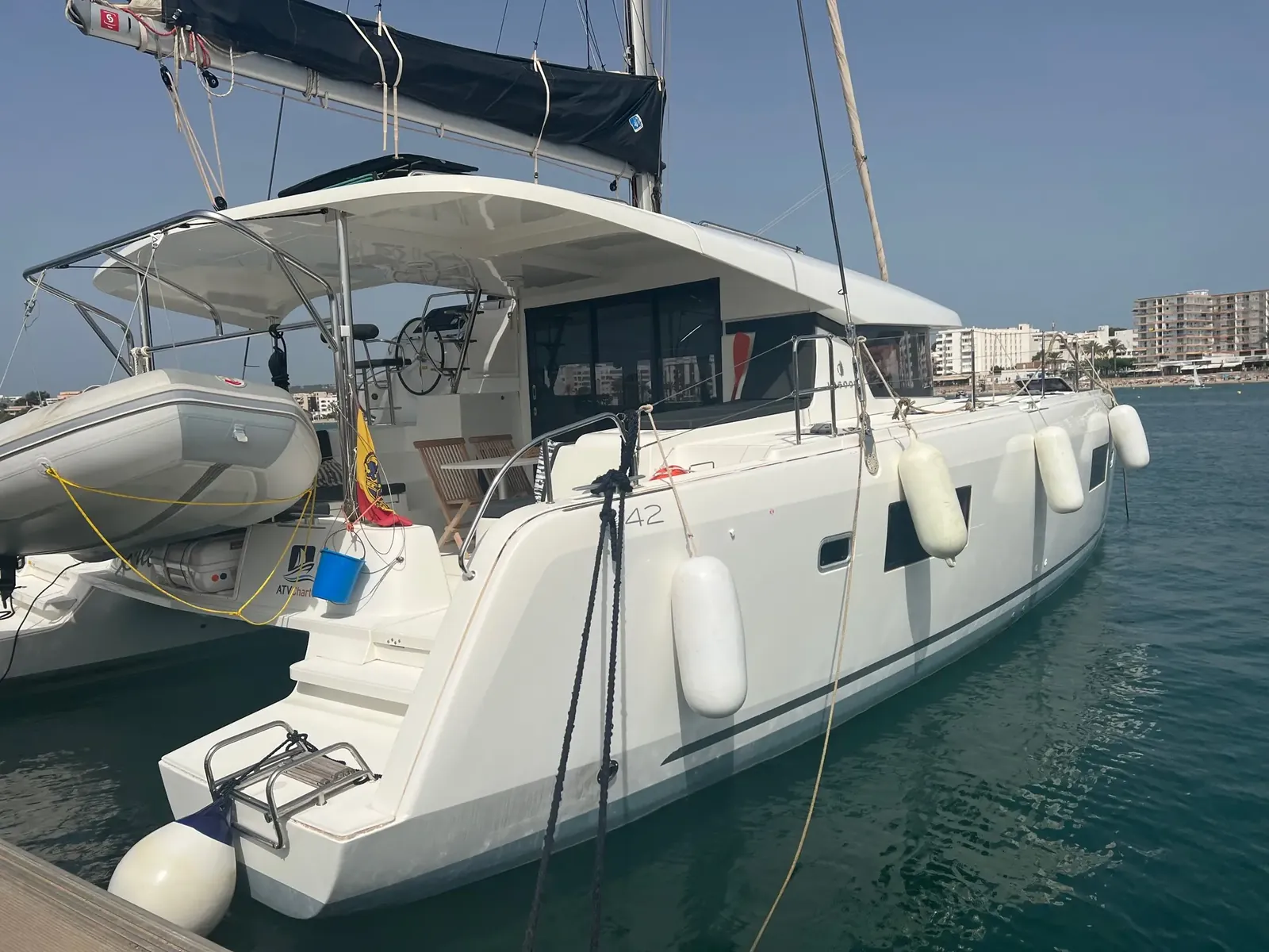 Lagoon 42 (2018)